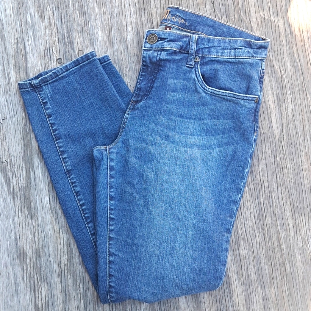 Kut from the Kloth Boyfriend Mid-Rise Distressed Catherine Jeans 8